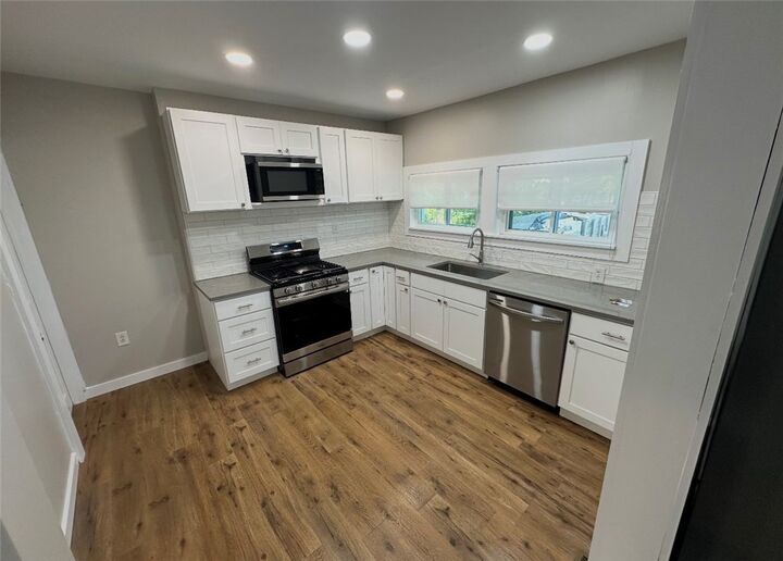Property Photo:  1116 Walnut Street  NY 14905 