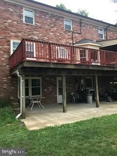 Property Photo: 7600 Rogues Road VA 20187