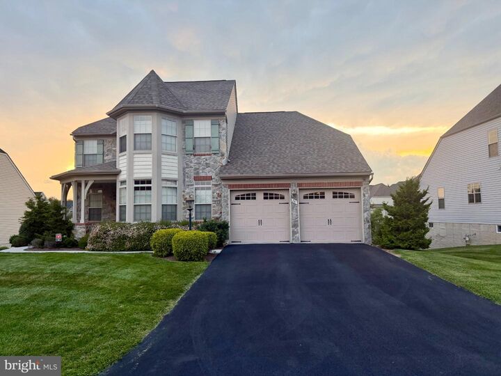 Property Photo:  281 Lewis Washington Drive  WV 25414 