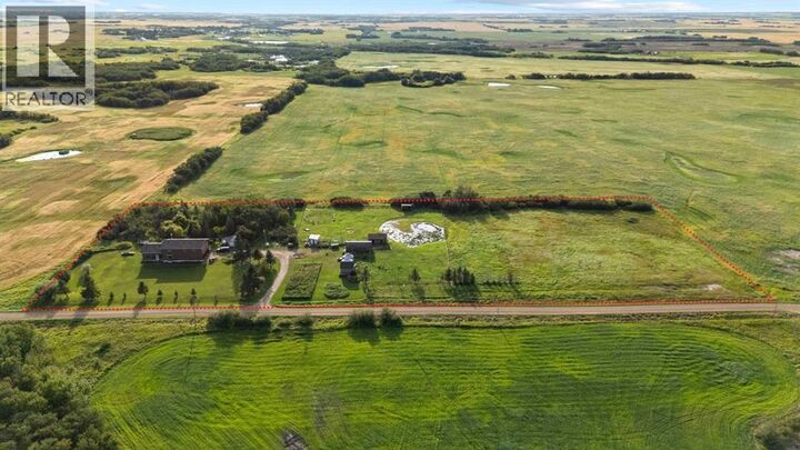 Property Photo:  48448 Range Road 184  AB T0B 2M2 