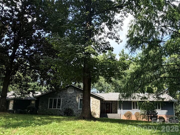 Property Photo:  600 Fairway Drive  SC 29715 