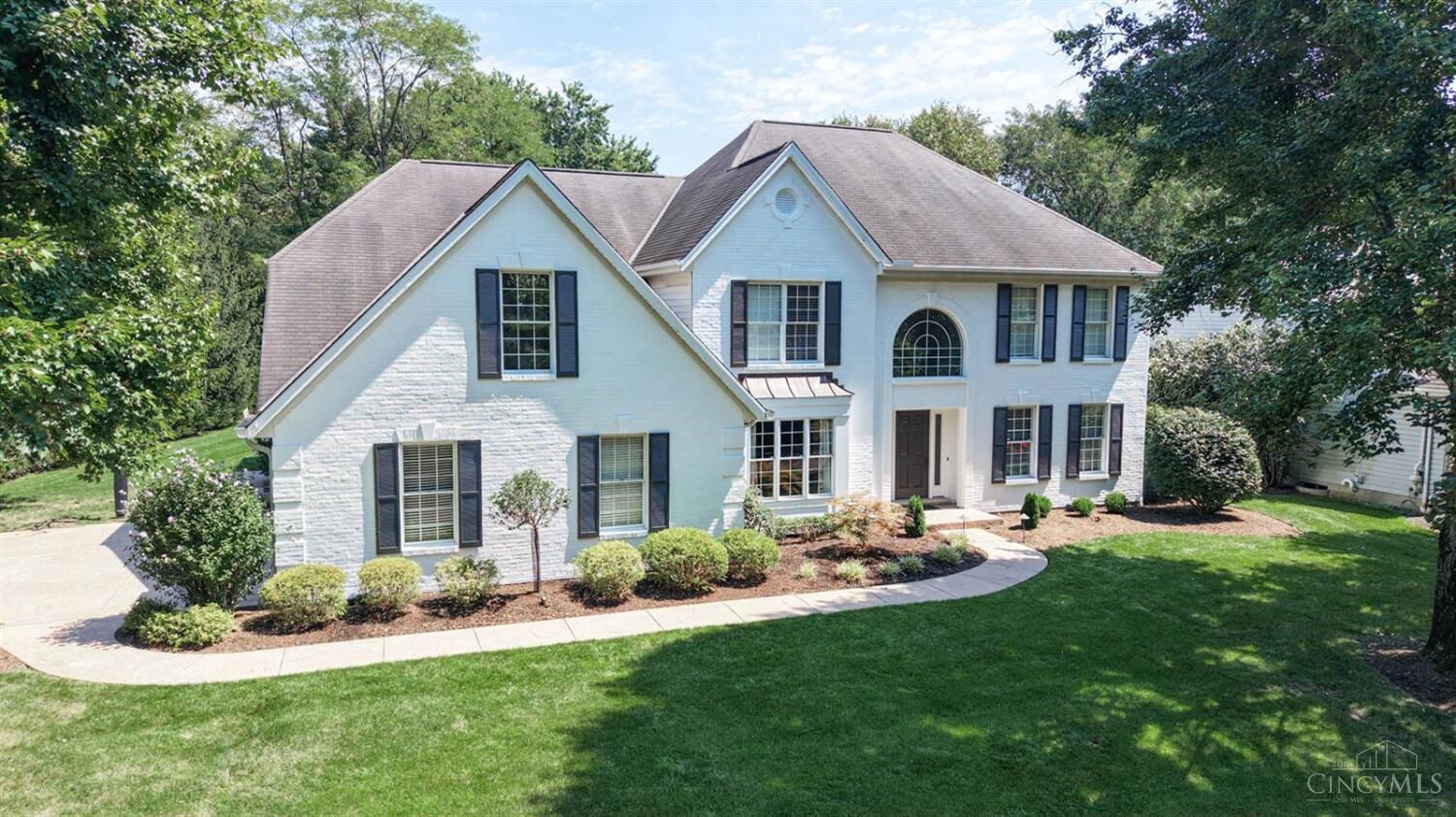 Property Photo: 7265 Timberknoll Drive OH 45242