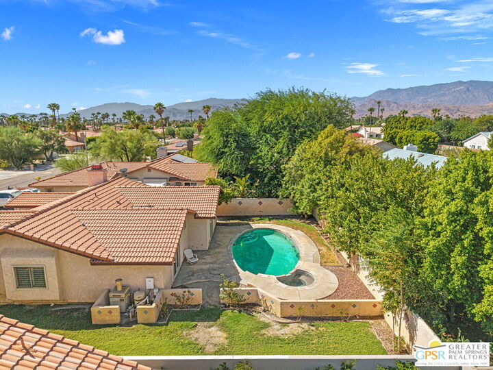 Property Photo: 28465 Avenida Condesa CA 92234