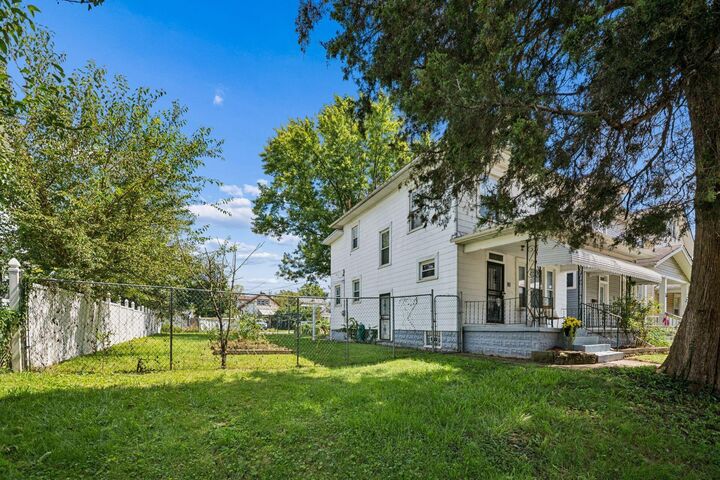 Property Photo: 80 S Eureka Avenue OH 43204
