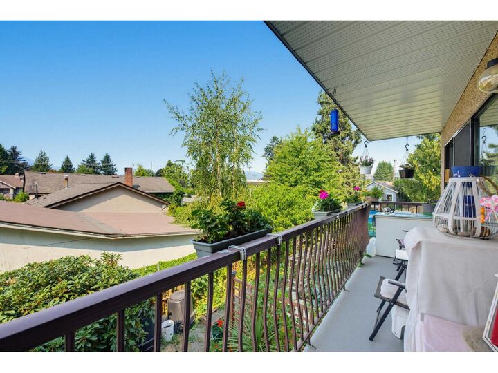 Property Photo:  46195 Cleveland Avenue 105  BC V2P 2X5 