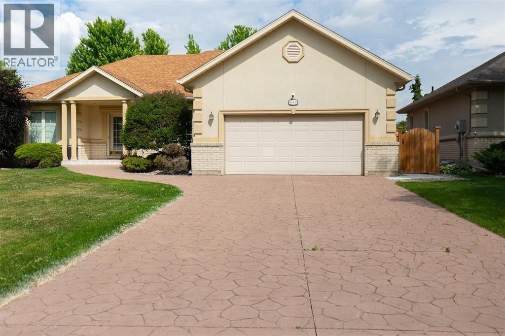 Property Photo:  582 Riverside Drive  ON N0N 1G0 