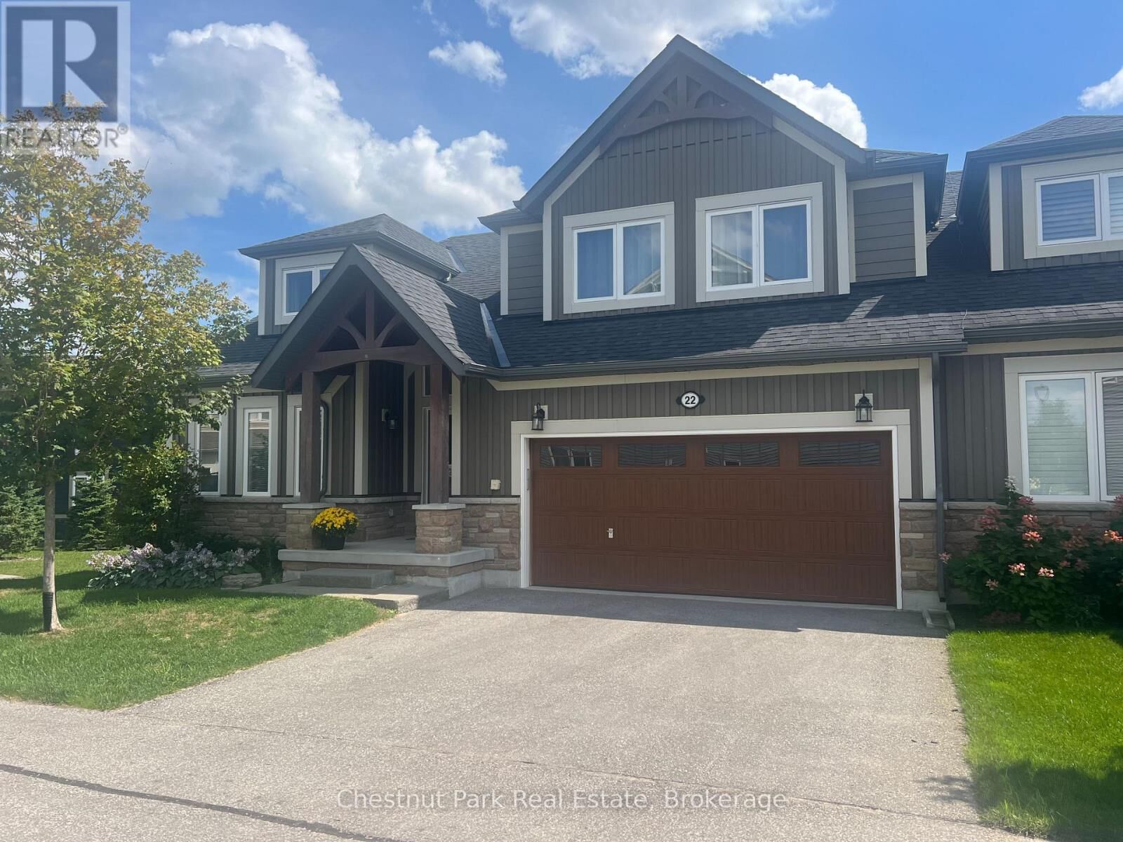 Property Photo: 22 Kennedy Avenue ON L9Y 0Z5