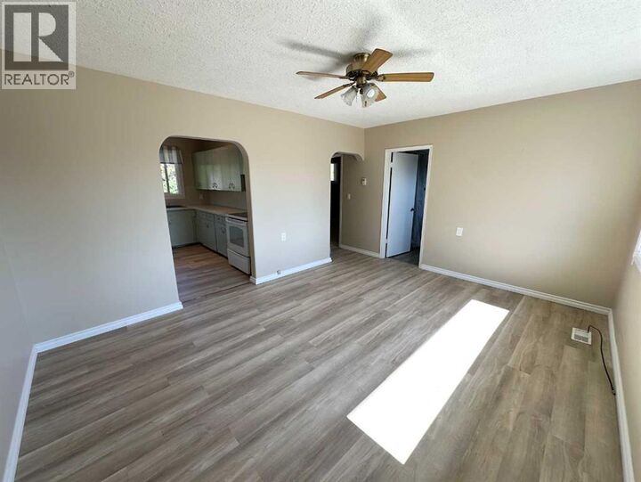 Property Photo:  4612 49 Avenue  AB T9X 1R6 