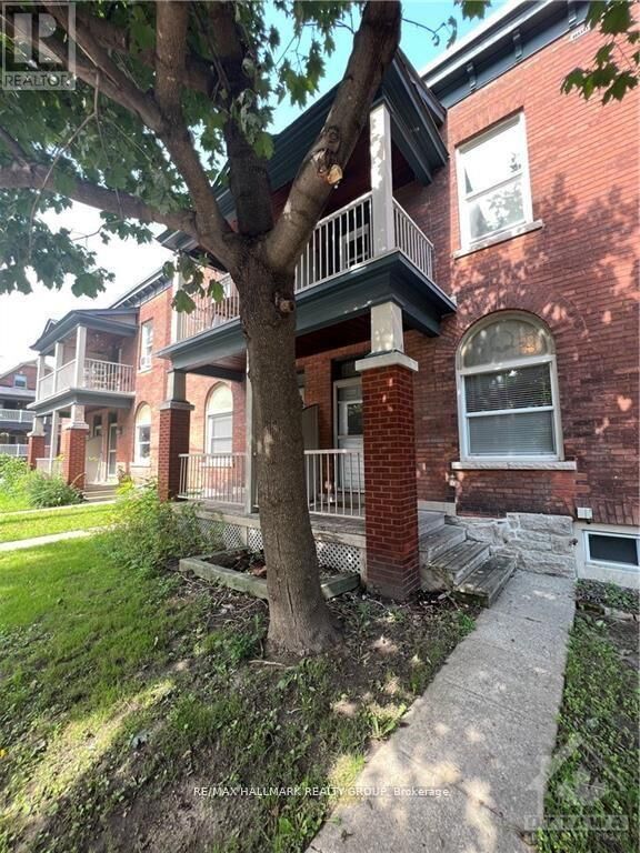 Property Photo:  377 Lyon Street North  ON K1R 5W9 