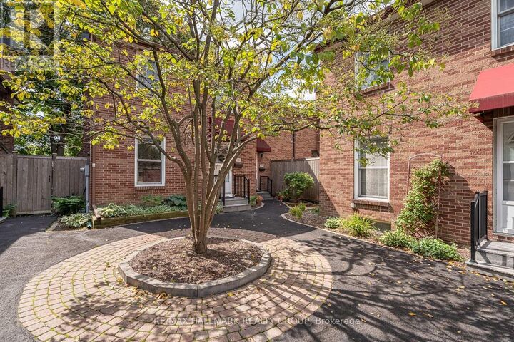 Property Photo:  1898 Russell Road 2  ON K1G 1L6 