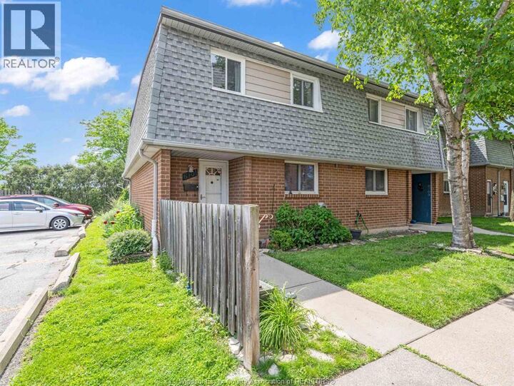 Property Photo:  6701 Rose-Ville Garden Drive  ON N8T 1J3 