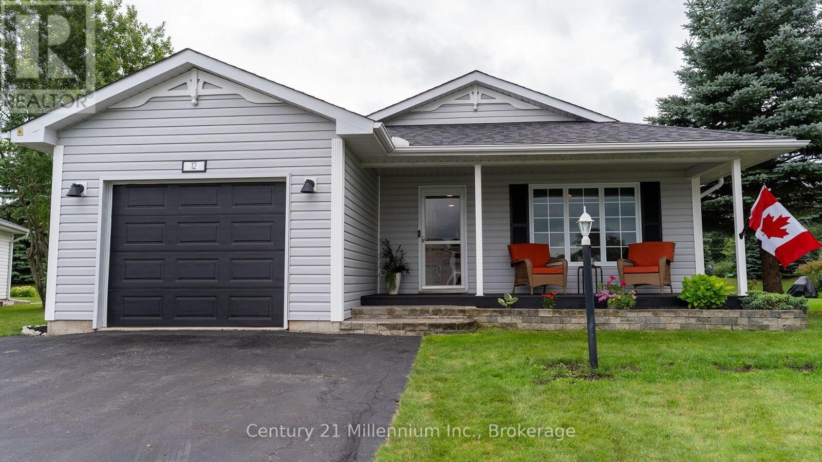 Photo de la propriété:  12 Illinois Crescent  ON L9Z 3A8 