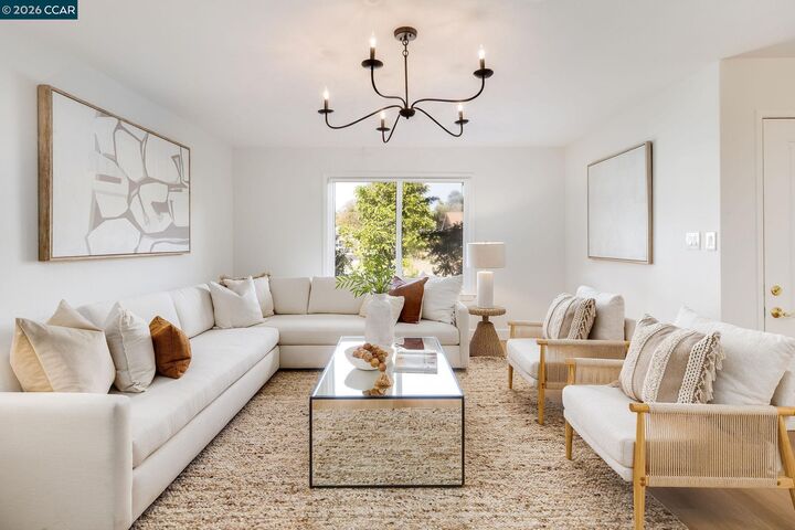 Property Photo: 5525 San Antonio St CA 94566