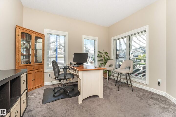 Property Photo:  2304 89 Street SW  AB T6X 0R9 