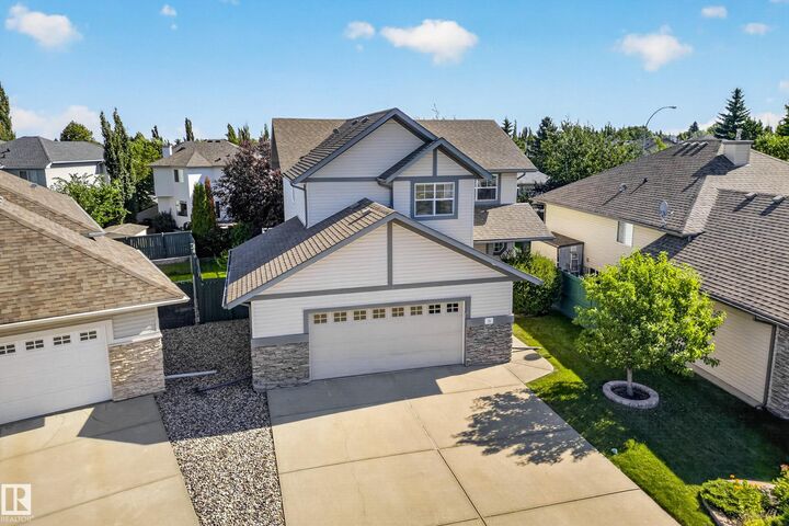 Property Photo:  58 Carson Drive  AB T8H 2K3 