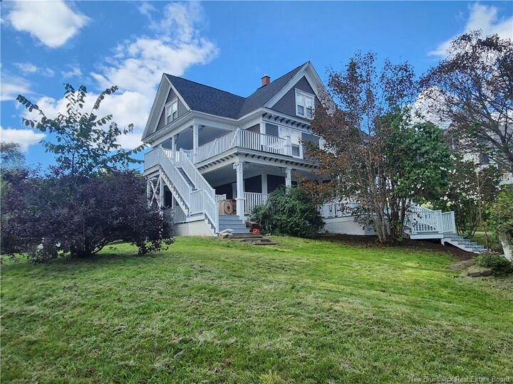 Property Photo:  17 Pleasant Street  NB E4H 3A6 