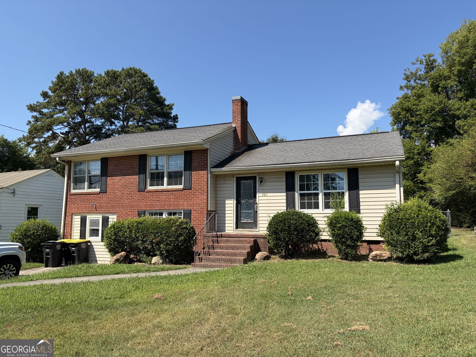 Property Photo: 202 Coosawattee Avenue SW GA 30165