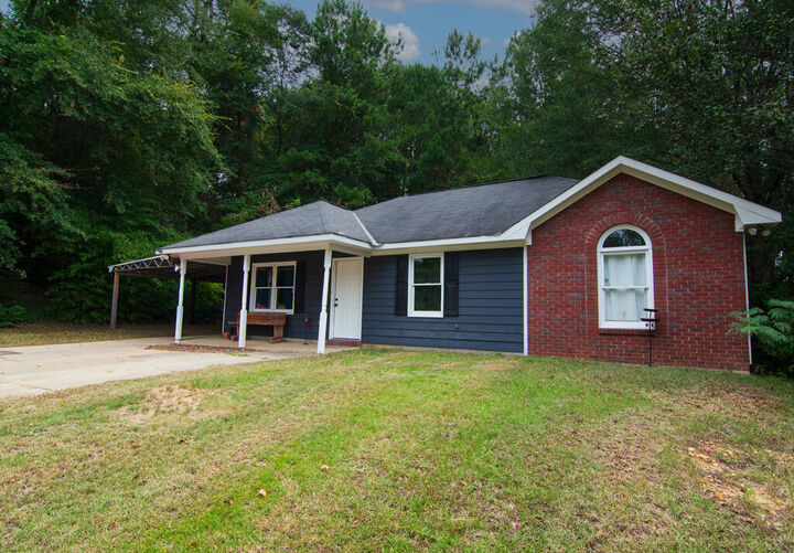 Property Photo:  3018 21st Avenue  AL 36867 
