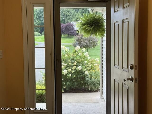 Property Photo:  90 Grandview Drive  PA 18657 