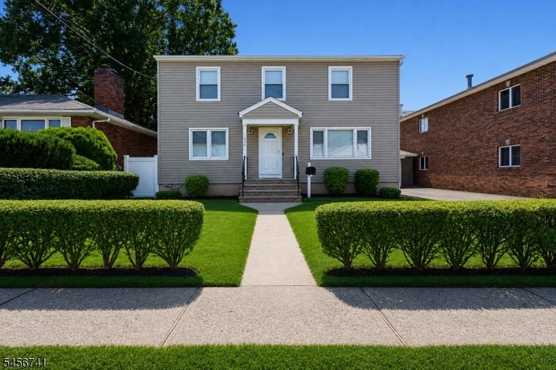 Property Photo:  418 President St  NJ 07663 