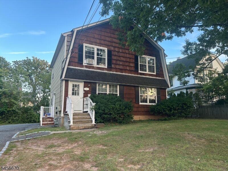 Property Photo:  111 Washington St Unit 1  NJ 07090 