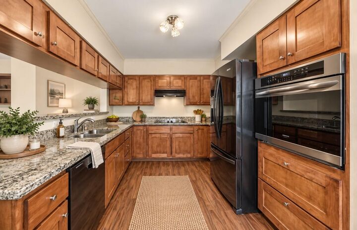 Property Photo:  96 Burress Street  TX 77022 