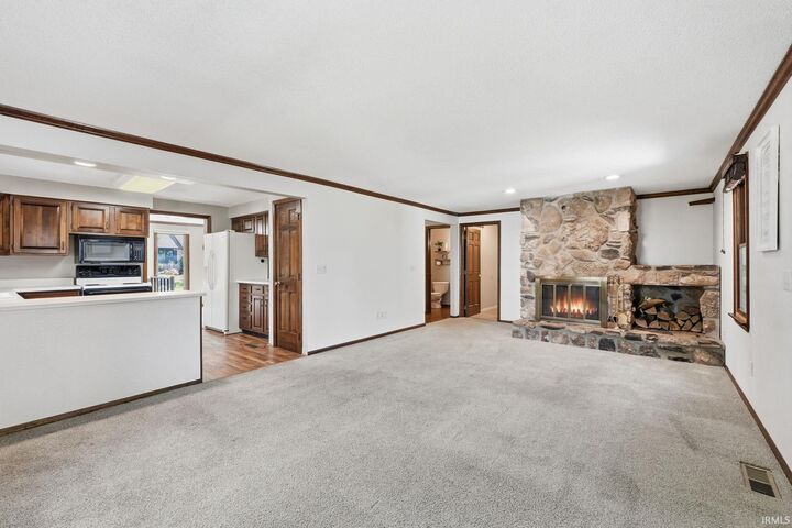 Property Photo:  8417 Greenwich Court  IN 46835-8313 