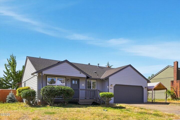 Property Photo: 301 NW Denton Avenue OR 97338