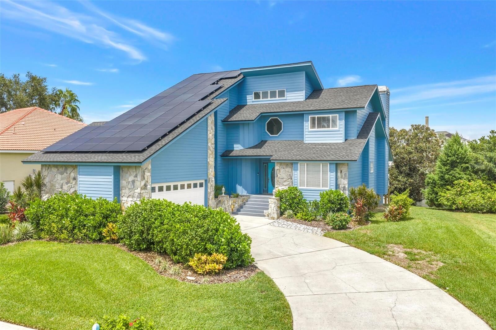 Property Photo: 2111 Harbour Watch Drive FL 34689