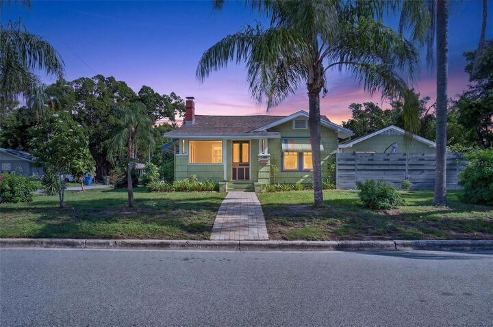 Property Photo:  2404 W 11th Avenue  FL 34205 