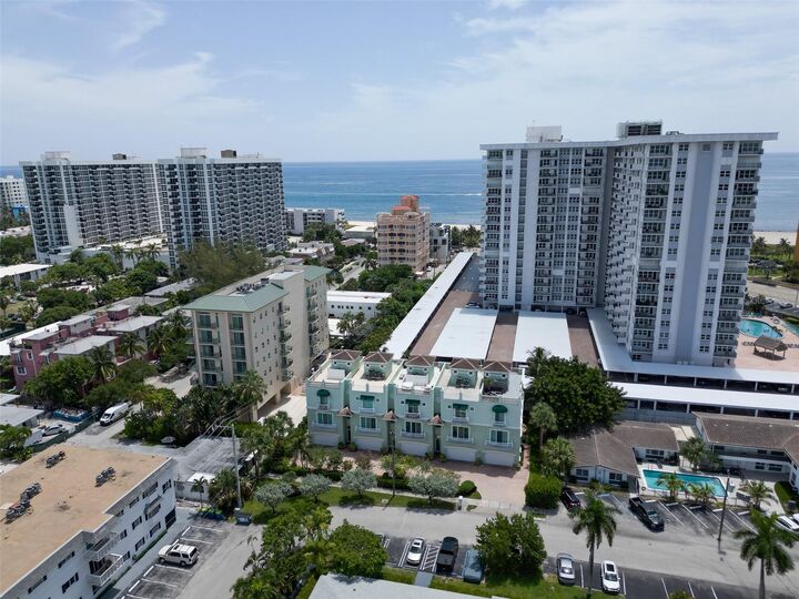 Property Photo:  430 Sunset Drive  FL 33062 
