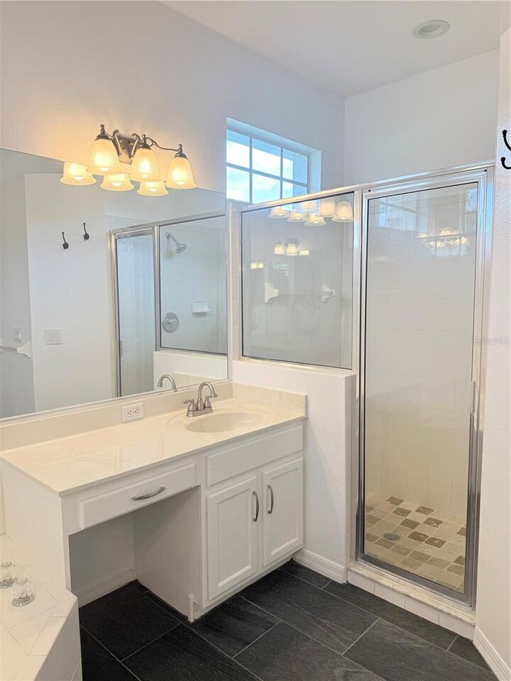 Property Photo:  6607 Meandering Way  FL 34202 
