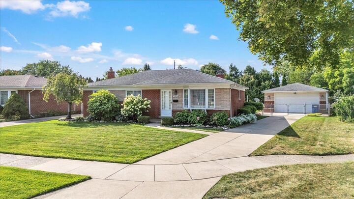 Property Photo:  13814 Irvington Drive  MI 48088 