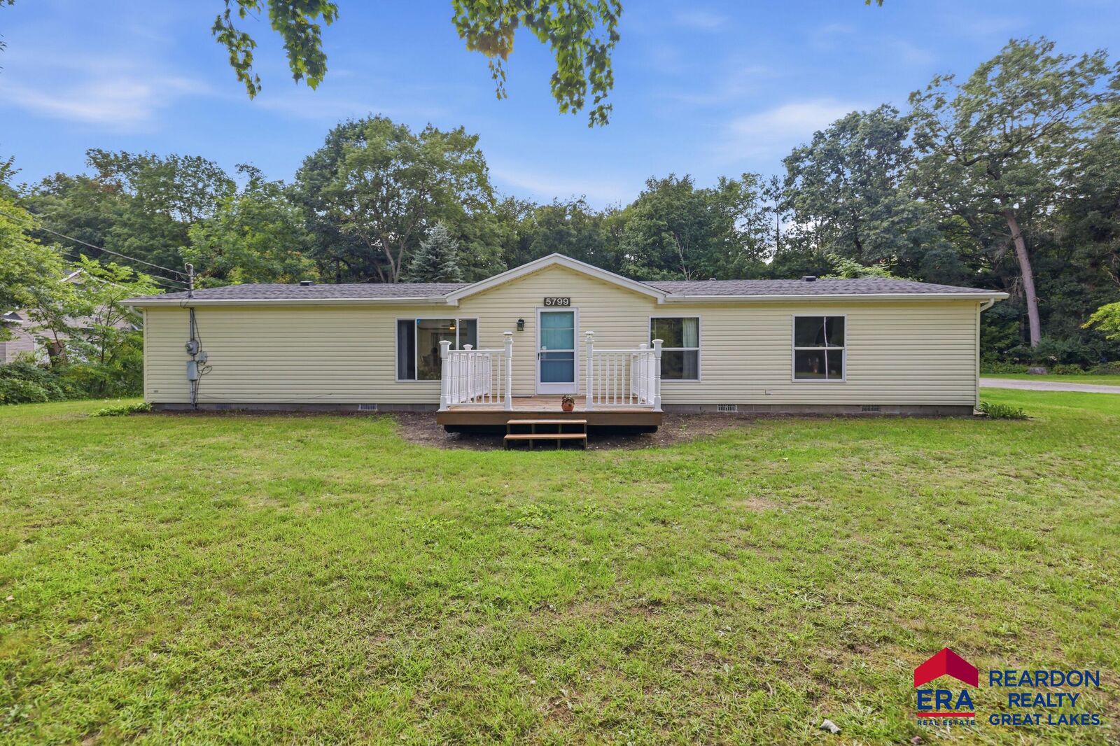 Property Photo: 5799 Verta Drive NE MI 49306