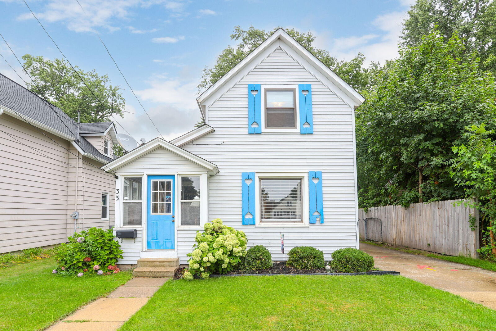 Property Photo: 33 S State Street MI 49464