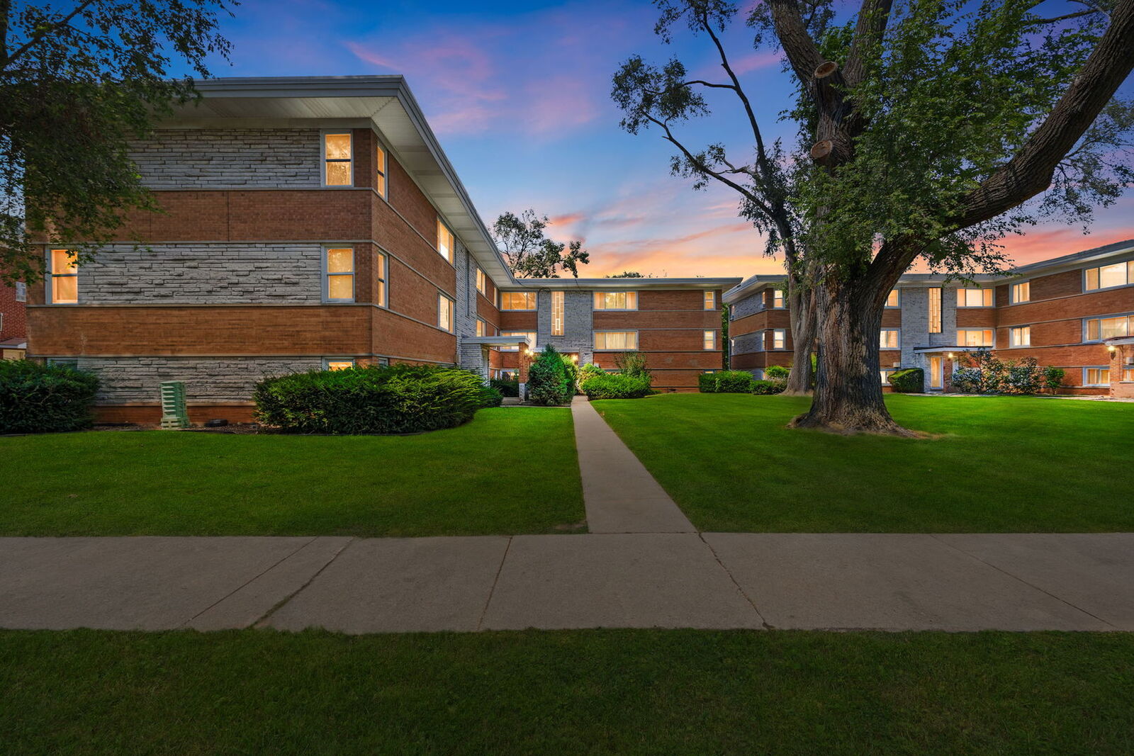 Property Photo: 6846 W Lode Drive 3A IL 60482