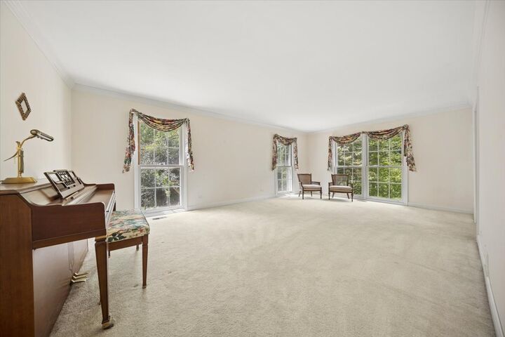 Property Photo: 132 Wagon Wheel Lane IL 60010