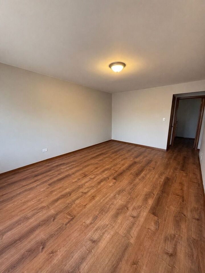 Property Photo:  7966 S Kolin Avenue  IL 60652 