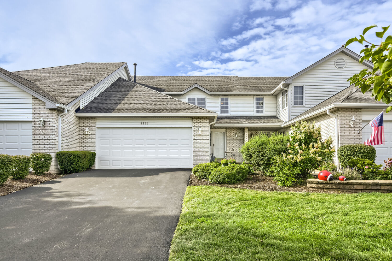 Property Photo:  8833 Bluebird Drive  IL 60487 