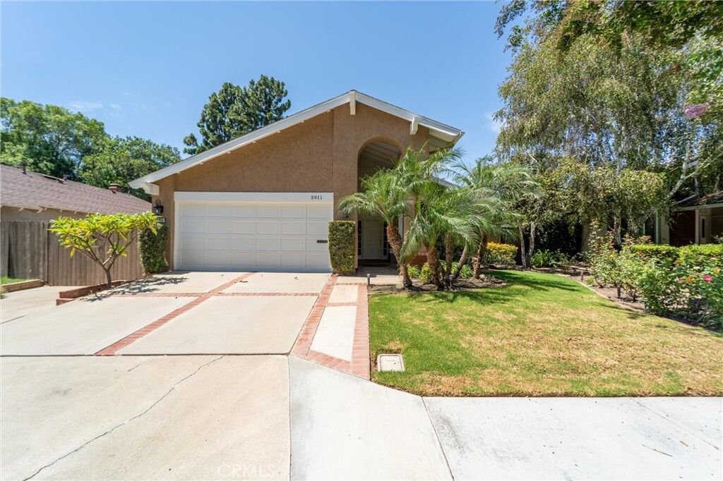 Property Photo:  5911 Kingsbriar  CA 92886 