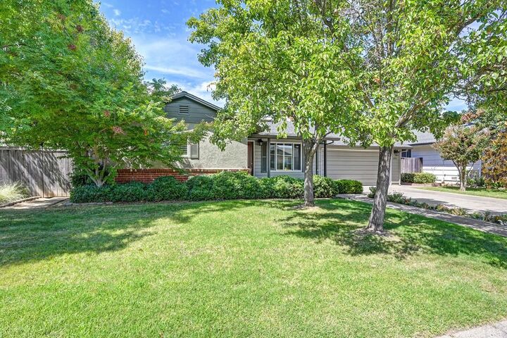 Property Photo:  1701 Daphne Avenue  CA 95815 