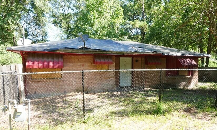 Property Photo:  604 W 4th Street  TX 75939 