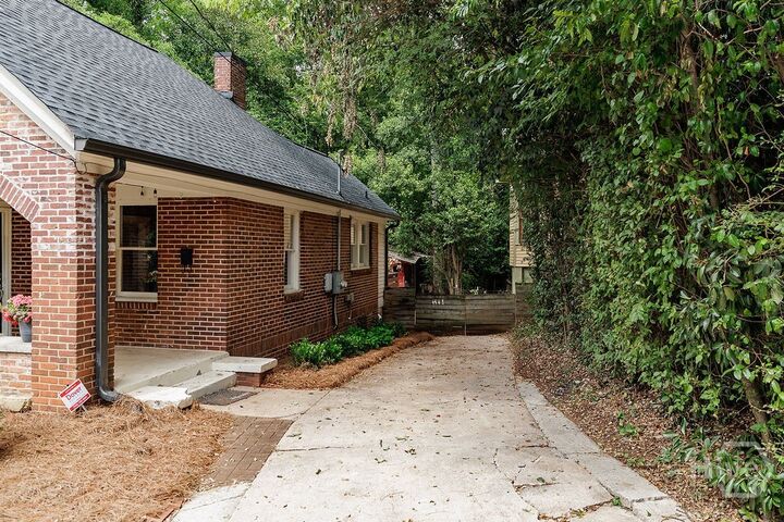 Property Photo: 892 Hill Street GA 30606