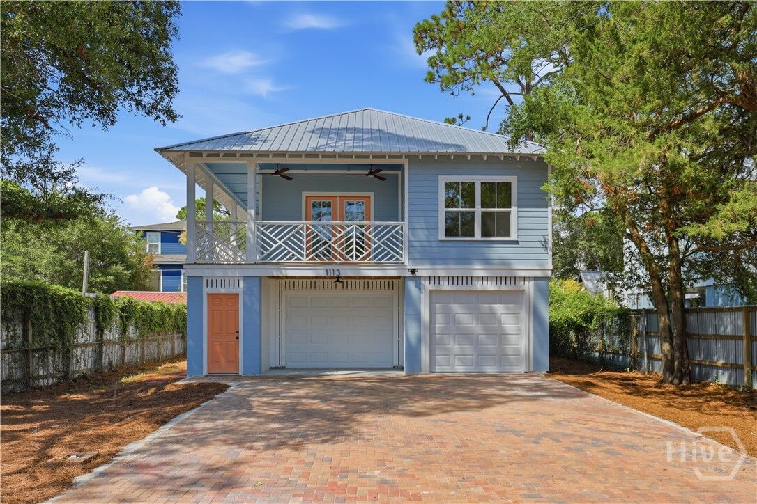 Property Photo:  1113 Laurel Avenue  GA 31328 