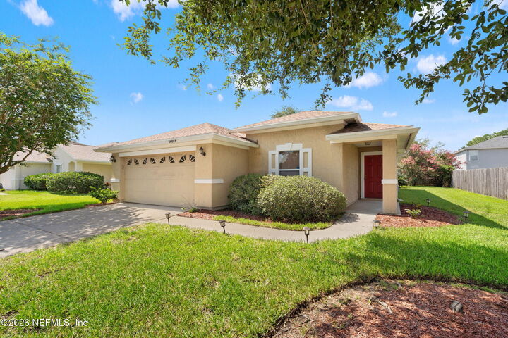 Property Photo: 11509 Brian Lakes Drive FL 32221