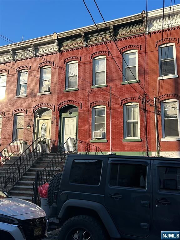 Property Photo:  184 Van Horne Street  NJ 07304 