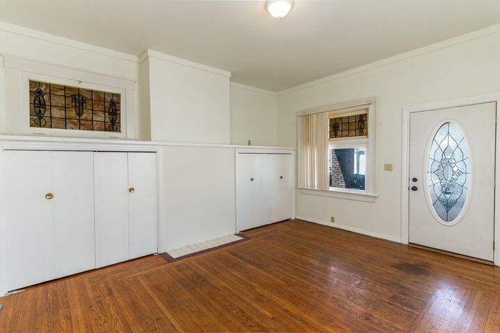 Property Photo: 326 W 11th Street KY 41071