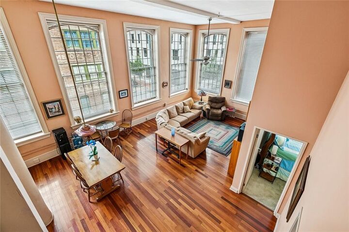 Property Photo:  920 Poeyfarre Street 203  LA 70130 