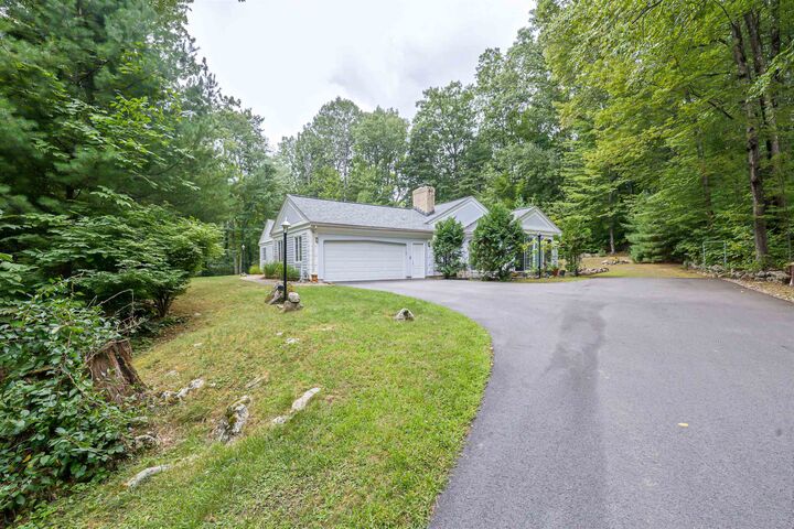 Property Photo: 20 Buttonwood Road NH 03110