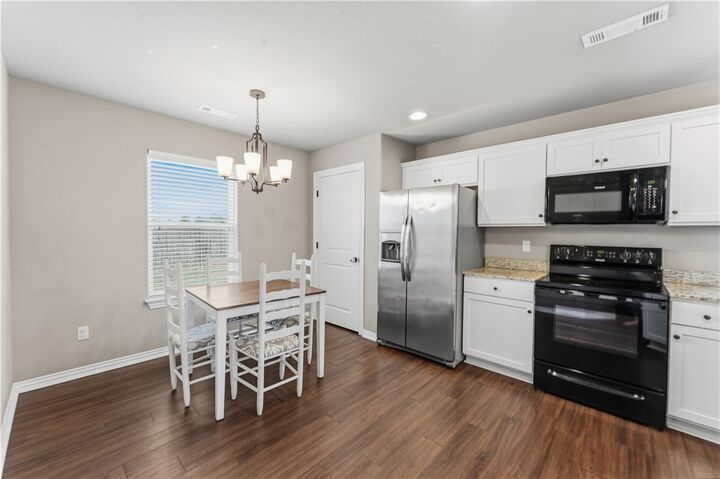 Property Photo:  861 Benton Street  AR 72753 